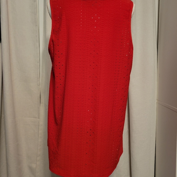 Weekend Top - Picture 3 of 7